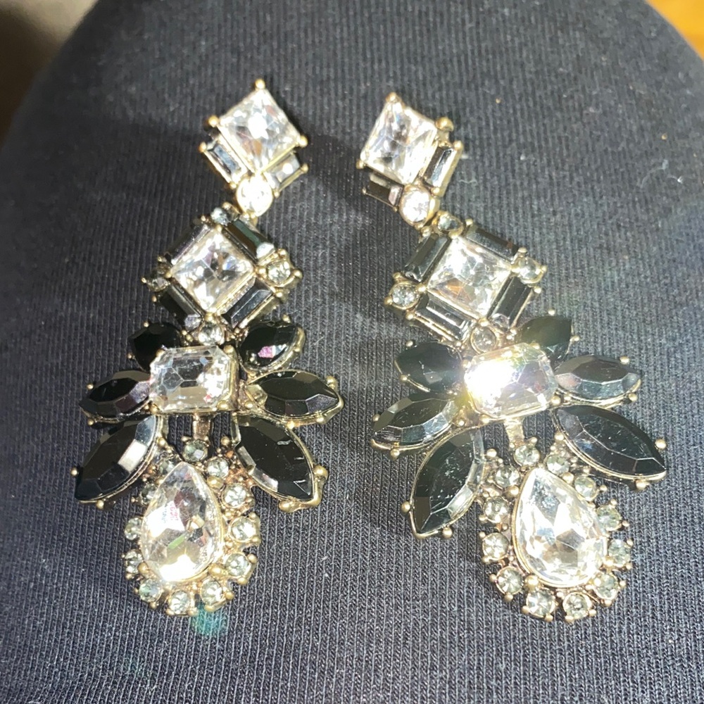 Vintage Elegant Black and Silver Tone Drop Earrings
